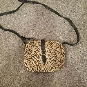 Clare Viver Crossbody